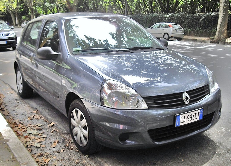 Renault Clio 2. generacji 1.2 75 KM