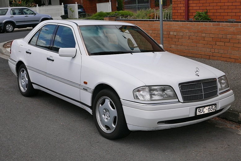 Mercedes C220 CDI 125 KM W202