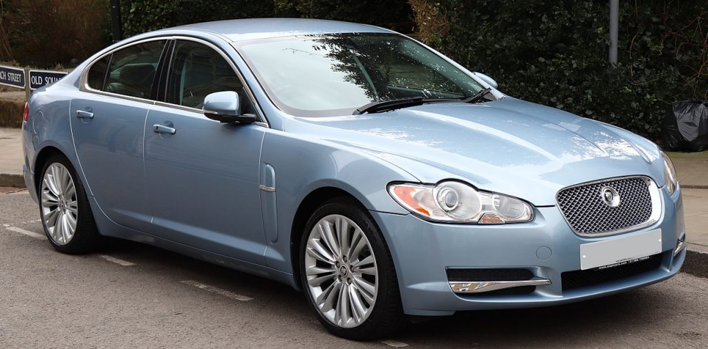 Jaguar XF 2.0 Turbo