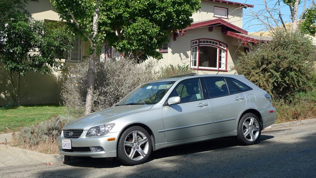 Lexus IS 300 SportCross